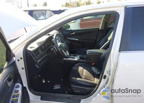 2013 Toyota Camry Se z USA, uszkodzony, nr VIN 4T1BF1FK6DU685668